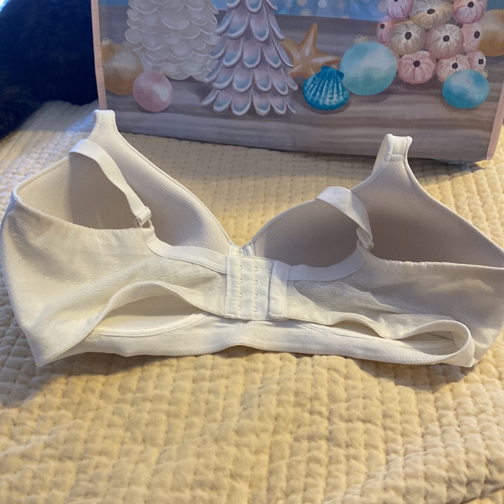 Vanity Fair bra - Picture 2 of 4